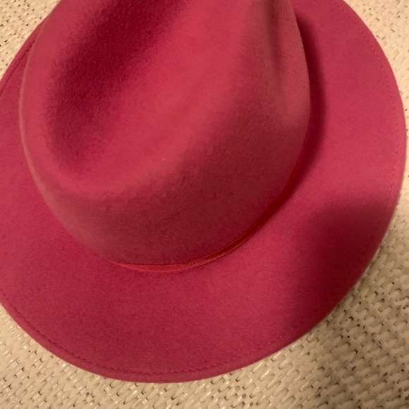 Hat - Picture 2 of 4